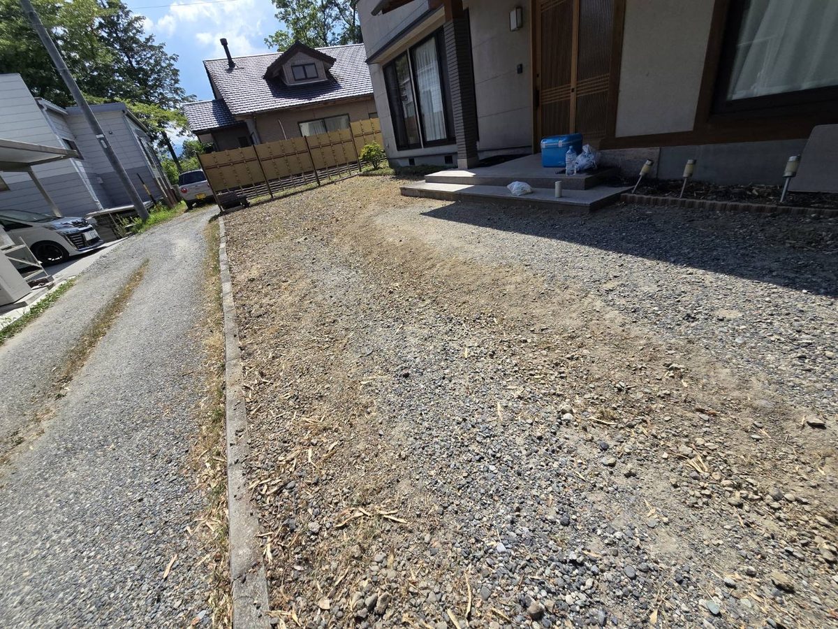 長野県飯田市 お庭の除草後の状態